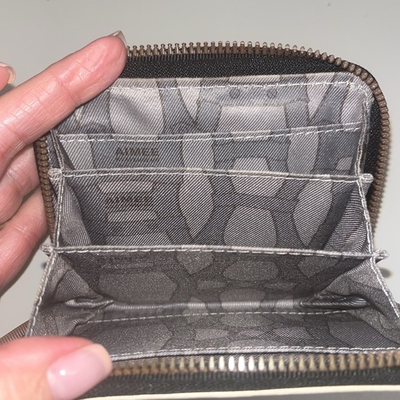Aimee Kestenberg creamy White Textured Zip around Brixton Wallet / preowned - Picture 6 of 9